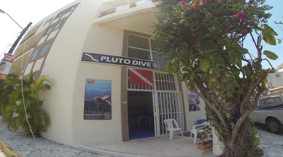 Pluto Dive Scuba Diving Playa del Carmen, Mexico