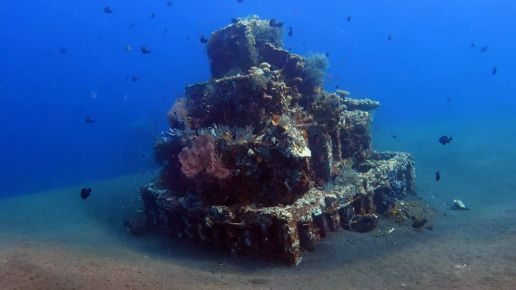 Pyramids, Bali Dive Site